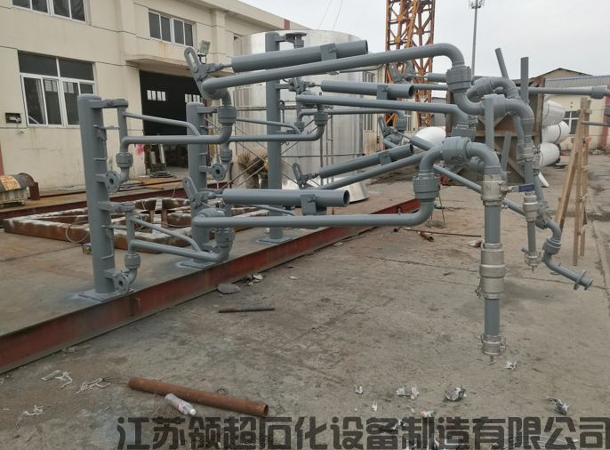 內蒙古烏?？蛻舳ㄖ撇少彽囊慌鶤L2543型汽車底部裝卸鶴管已通過物流發(fā)往使用現(xiàn)場(1)